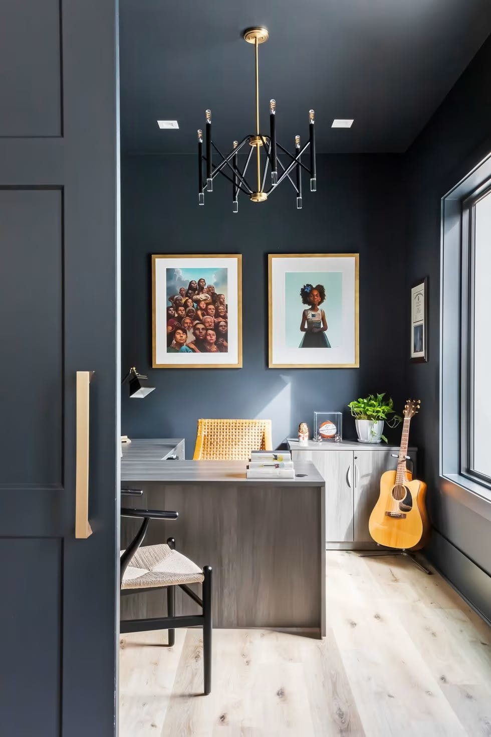 Inkwell by Sherwin-Williams, featured in Elle Decor, photo by Catherine Nguyen 