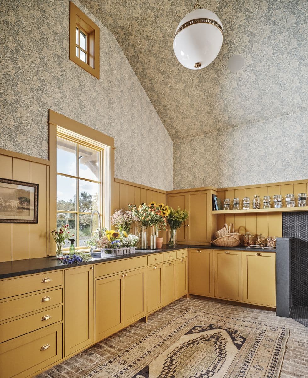 India Yellow by Farrow & Ball, featured in House Beautiful, photo by Stephen Karlisch