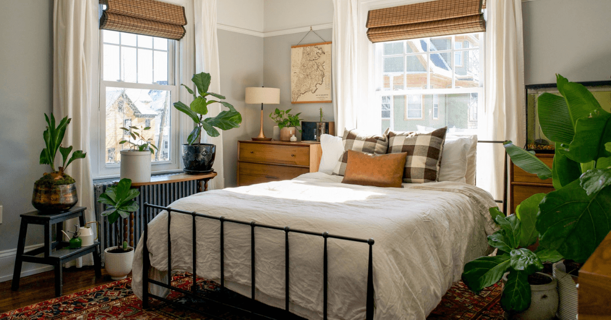 Metropolitan by Benjamin Moore, featured in Renovation Husbands